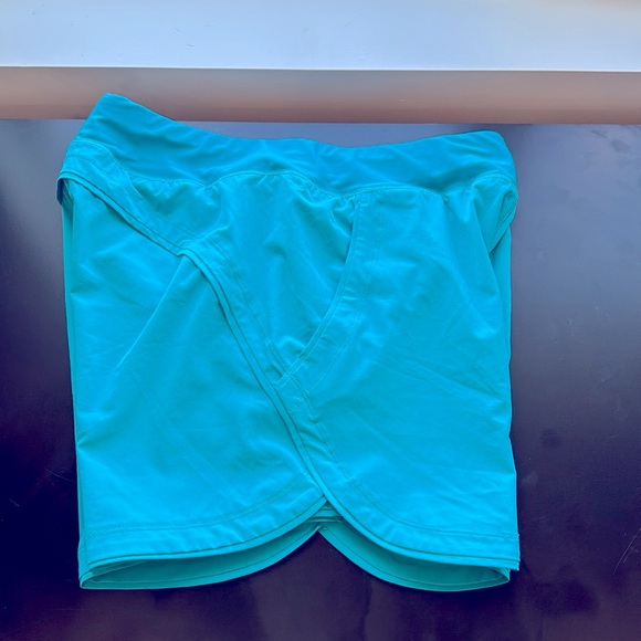 Lands End running/hiking/walking shorts - Picture 2 of 5